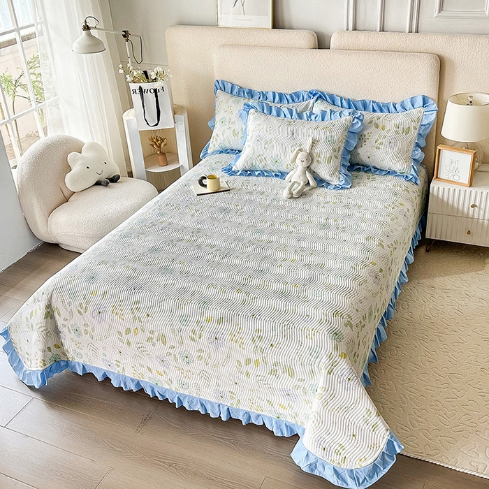 91家纺网 家纺一手货源 找家纺 恋绒家纺 2025新款全棉床盖纯棉夹棉床盖花边款直角款（可定做） 花韵清香