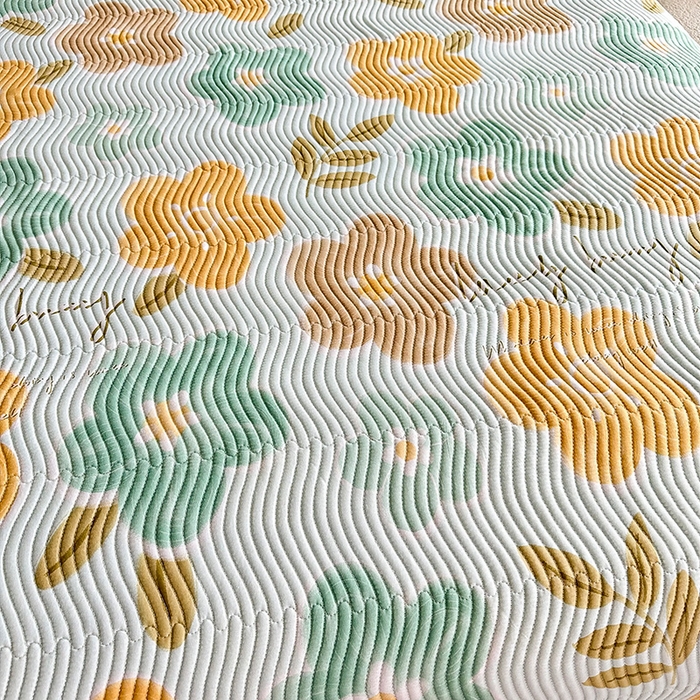 91家纺网 家纺一手货源 找家纺 恋绒家纺 2025新款全棉床盖纯棉夹棉床盖花边款直角款（可定做） 幸福里