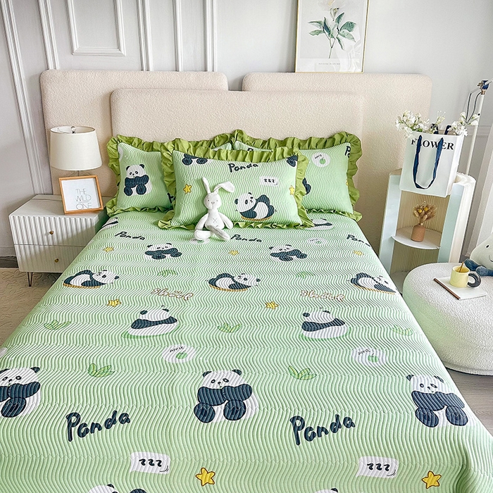 91家纺网 家纺一手货源 找家纺 恋绒家纺 2025新款全棉床盖纯棉夹棉床盖花边款直角款（可定做） 调皮熊猫