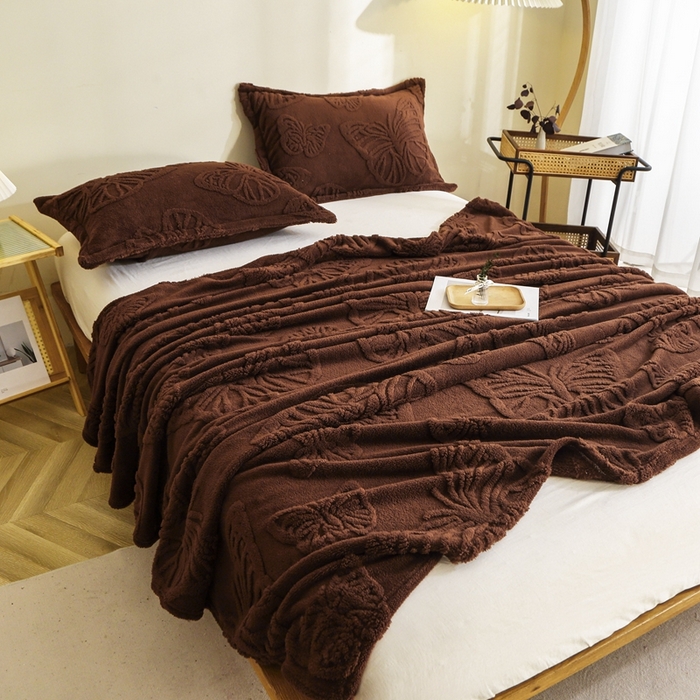 91家纺网 家纺一手货源 找家纺 （总）芸锦豪 2024新款蝴蝶提花毛毯卷边款