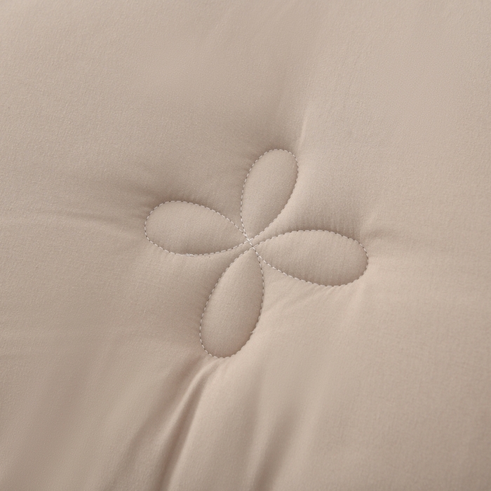 91家纺网 家纺一手货源 找家纺 瑶瑶家居床垫 2024年新款母婴级大豆纤维双拼被 米咖