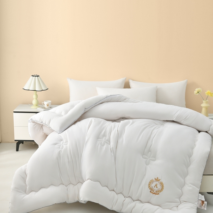 91家纺网 家纺一手货源 找家纺 瑶瑶家居床垫 2024年新款母婴级大豆纤维双拼被 瓷白