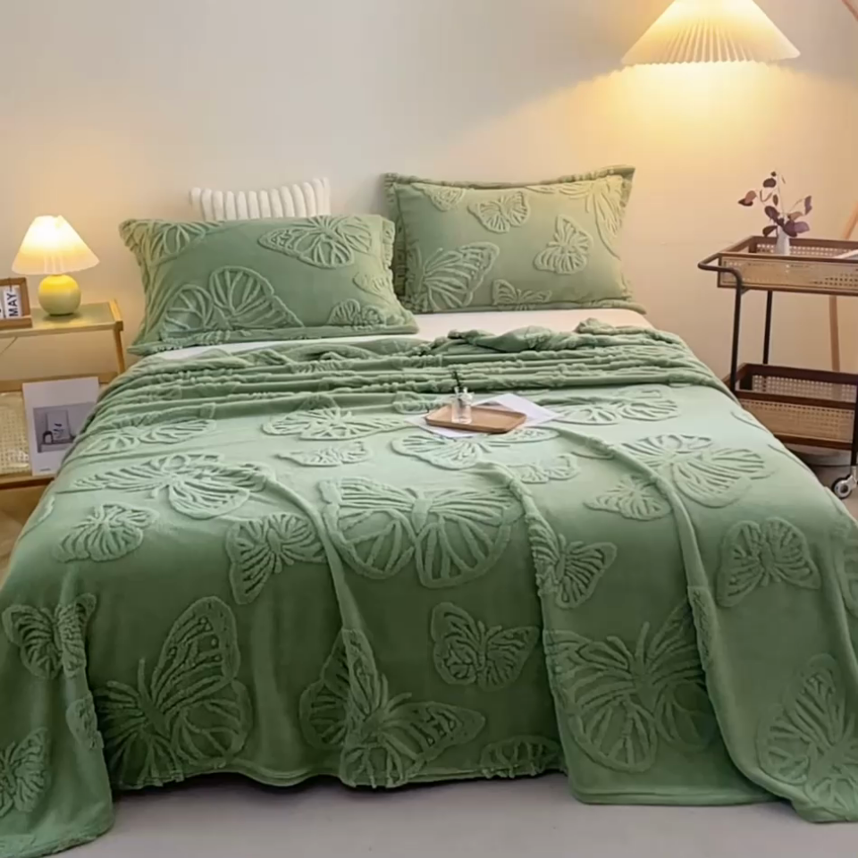 91家纺网 家纺一手货源 找家纺 芸锦豪 2024新款蝴蝶提花毛毯卷边款 蝴蝶提花卷边款-抹茶绿