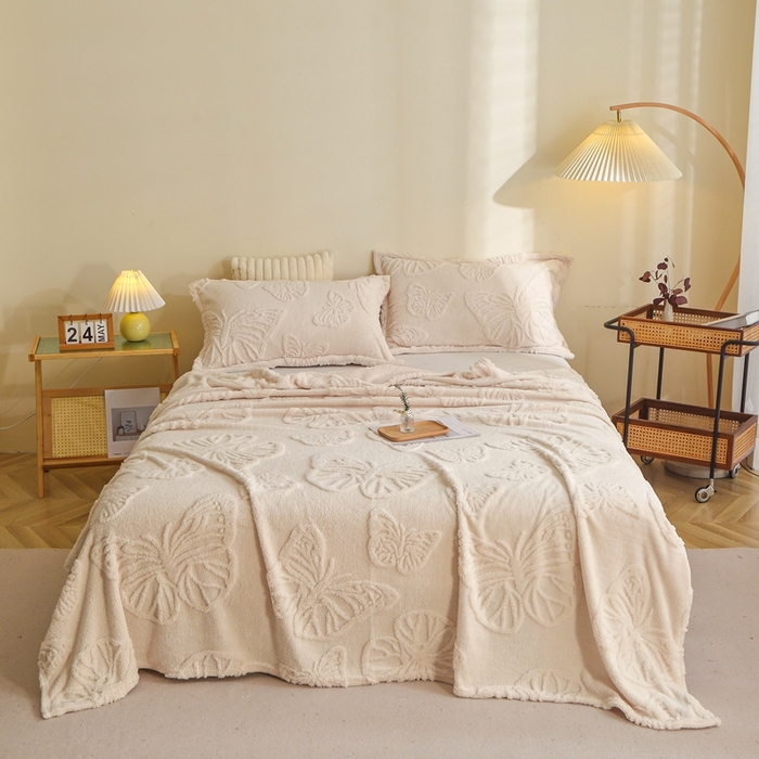 91家纺网 家纺一手货源 找家纺 芸锦豪 2024新款蝴蝶提花毛毯卷边款 蝴蝶提花卷边款-米杏色