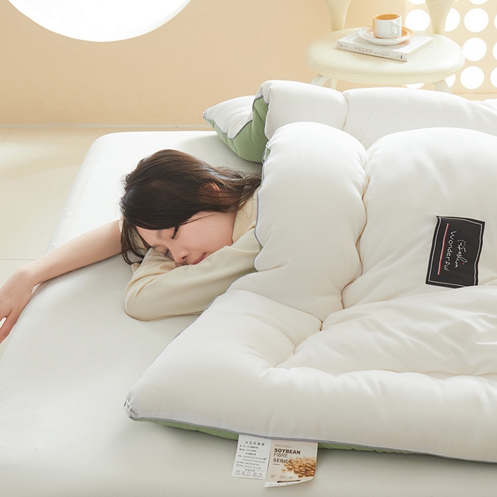 91家纺网 家纺一手货源 找家纺 瑶瑶家居床垫 2024年新款母婴级大豆纤维双拼被 双拼白绿