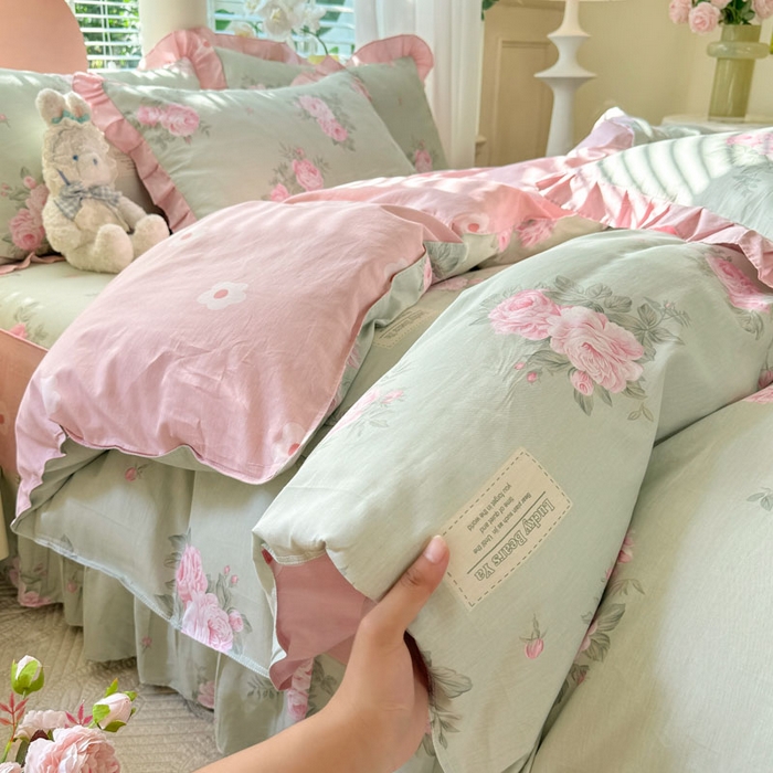 91家纺网 家纺一手货源 找家纺 美达家纺 2025新款全棉印花床裙四件套 花香梦境-绿