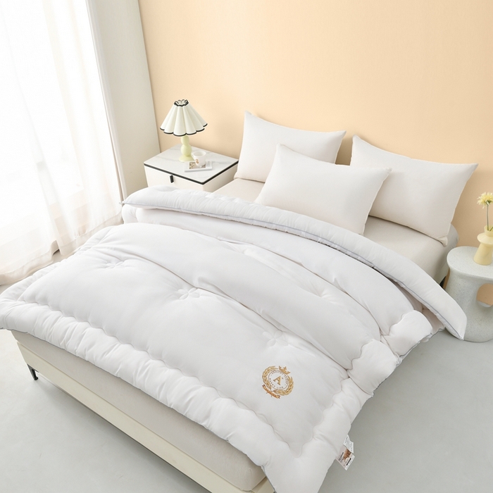 91家纺网 家纺一手货源 找家纺 瑶瑶家居床垫 2024年新款母婴级大豆纤维双拼被 瓷白