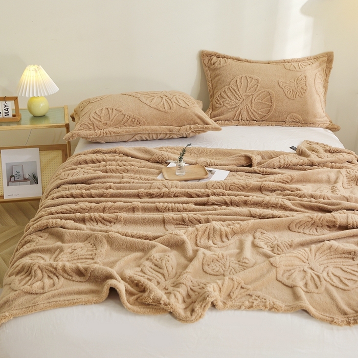 91家纺网 家纺一手货源 找家纺 芸锦豪 2024新款蝴蝶提花毛毯卷边款 蝴蝶提花卷边款-咖色