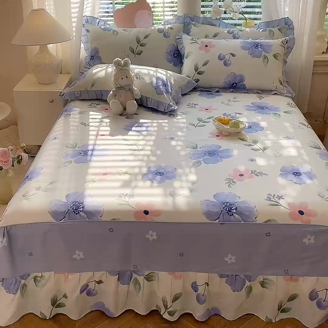 91家纺网 家纺一手货源 找家纺 美达家纺 2025新款全棉印花单床裙 花漫香-蓝