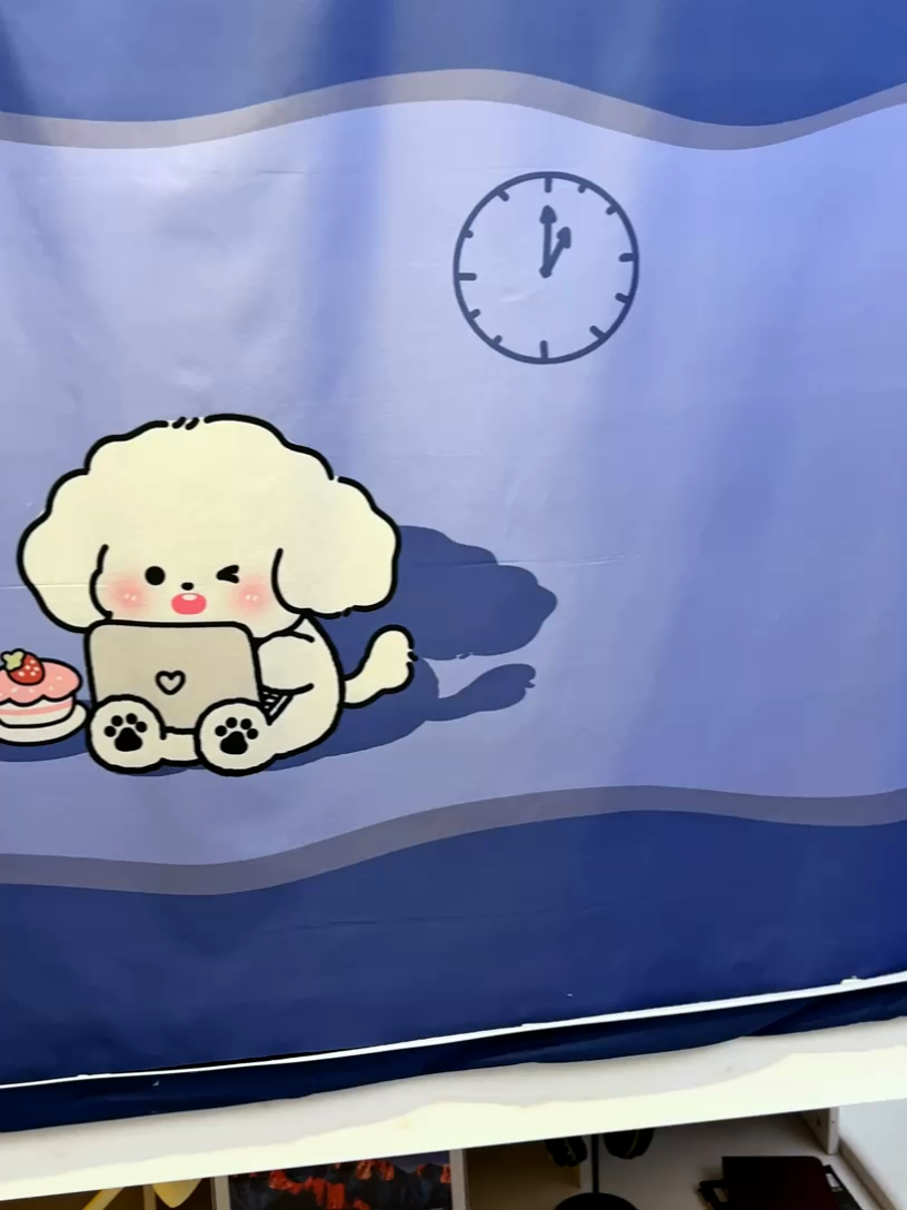 91家纺网 家纺一手货源 找家纺 宅部落 2024新款学生床帘宿舍上下铺床帘式印花强遮光学生蚊帐 hello，小狗