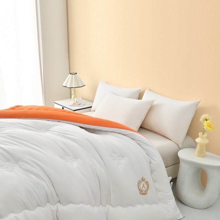 91家纺网 家纺一手货源 找家纺 瑶瑶家居床垫 2024年新款母婴级大豆纤维双拼被 暖橙+瓷白