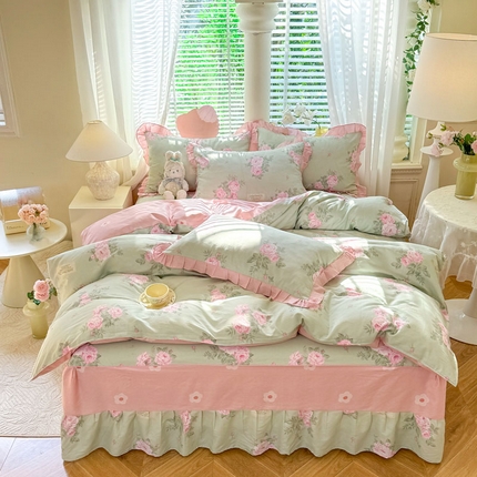 91家纺网 家纺一手货源 找家纺 美达家纺 2025新款全棉印花床裙四件套 花香梦境-绿