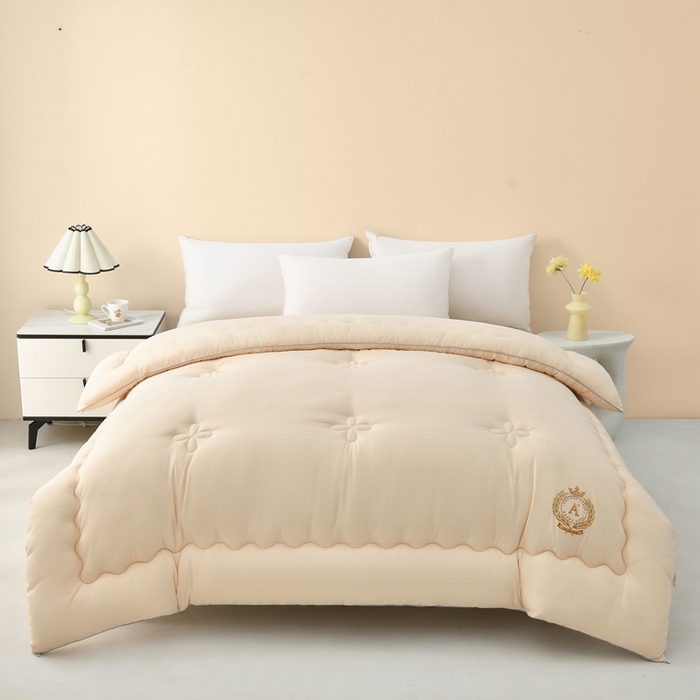 91家纺网 家纺一手货源 找家纺 瑶瑶家居床垫 2024年新款母婴级大豆纤维双拼被 金驼