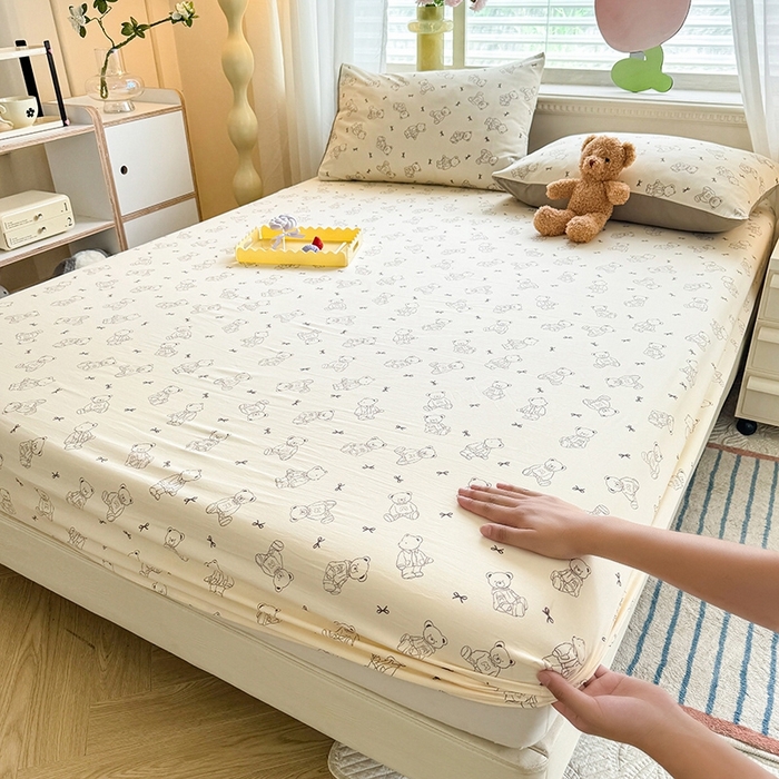 91家纺网 家纺一手货源 找家纺 妖妖家纺 2024新款超柔软糯亲肤水洗棉单床笠 可爱棕熊