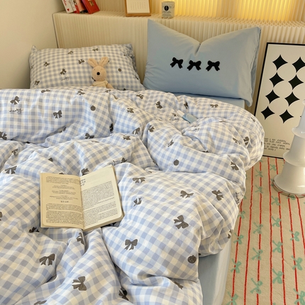 91家纺网 家纺一手货源 找家纺 金梦拉家纺 2024新款水洗云朵棉毛巾绣蝴蝶结系列四件套 蝴蝶结-蓝黑