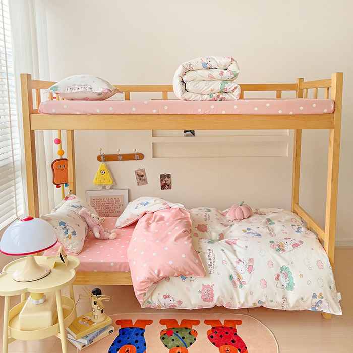 91家纺网 家纺一手货源 找家纺 楠沐家纺 2025新款亲肤芦荟棉印花学生宿舍上下铺四件套三件套 粉蓝喵喵