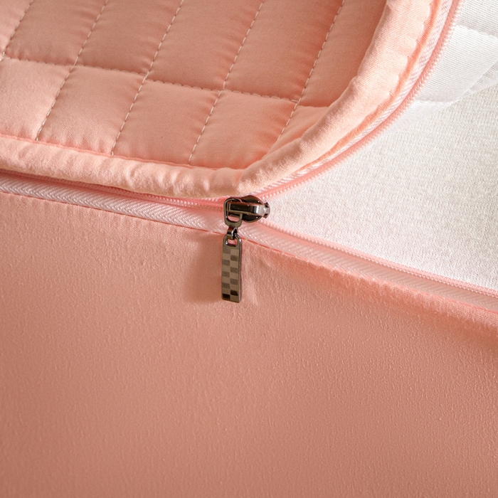 91家纺网 家纺一手货源 找家纺 雪云美 六面全包夹棉床笠拉链款A类原棉床垫套子床罩 格韵-豆沙