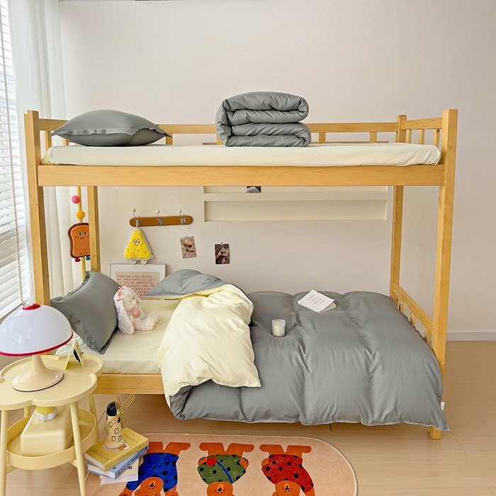 91家纺网 家纺一手货源 找家纺 楠沐家纺 2025新款亲肤芦荟棉印花学生宿舍上下铺四件套三件套 银灰米黄