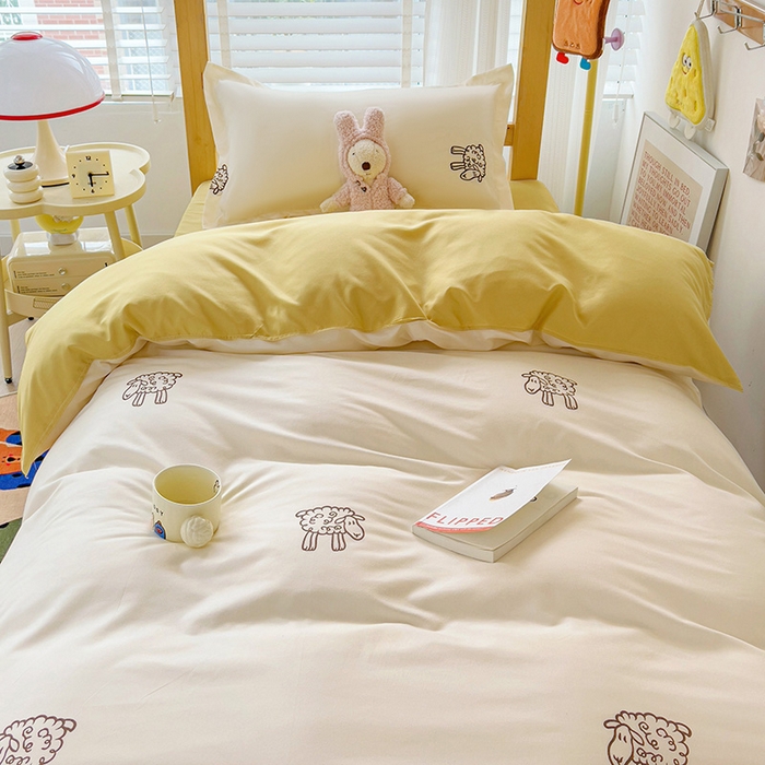 91家纺网 家纺一手货源 找家纺 楠沐家纺 2025新款亲肤芦荟棉印花学生宿舍上下铺四件套三件套 小绵羊黄