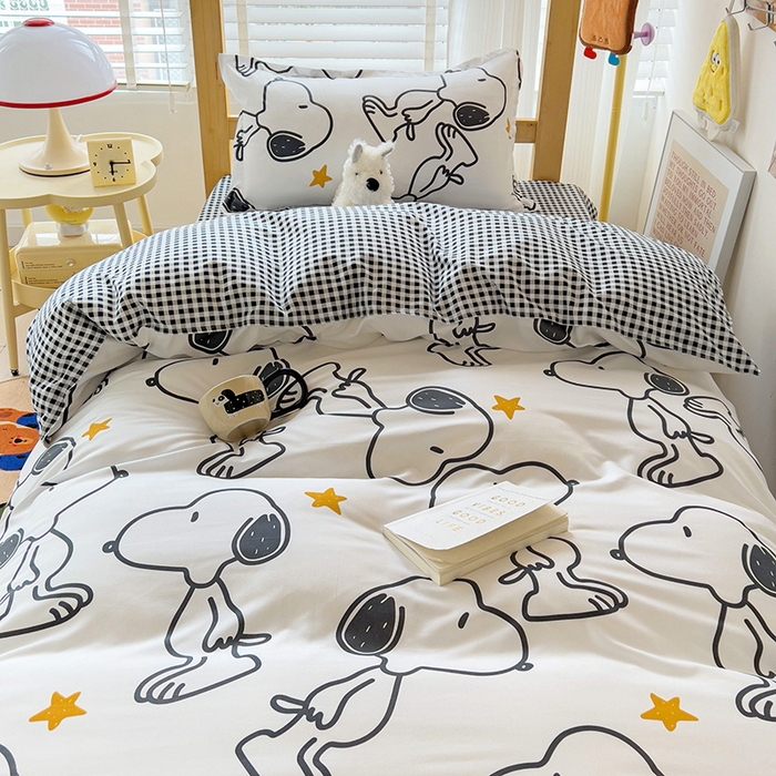 91家纺网 家纺一手货源 找家纺 楠沐家纺 2025新款亲肤芦荟棉印花学生宿舍上下铺四件套三件套 快乐史努比-白