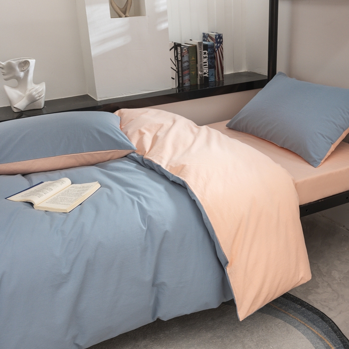 91家纺网 家纺一手货源 找家纺 柠萌家居 2025新款无印良品风色织水洗棉A类学生宿舍三件套 浅蓝粉