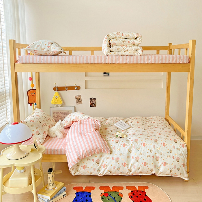 91家纺网 家纺一手货源 找家纺 楠沐家纺 2025新款亲肤芦荟棉印花学生宿舍上下铺四件套三件套 彩虹猴