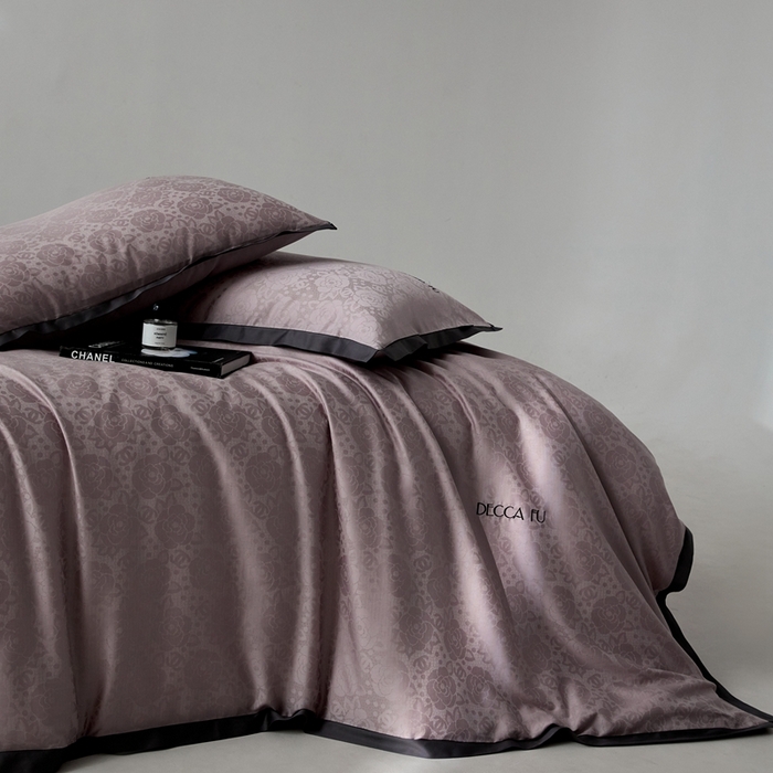 91家纺网 家纺一手货源 找家纺 安莱生活 2024新款60S天丝棉提花四件套-铂金摩卡 莉莉安-薄汗紫