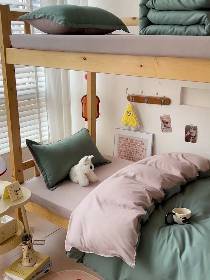 91家纺网 家纺一手货源 找家纺 楠沐家纺 2025新款亲肤芦荟棉印花学生宿舍上下铺四件套三件套 米黄+浅玉