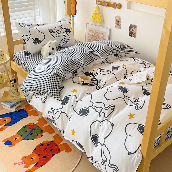 91家纺网 家纺一手货源 找家纺 楠沐家纺 2025新款亲肤芦荟棉印花学生宿舍上下铺四件套三件套 快乐史努比-白