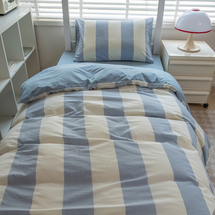 91家纺网 家纺一手货源 找家纺 柠萌家居 2025新款无印良品风色织水洗棉A类学生宿舍三件套 初享时光-浅蓝