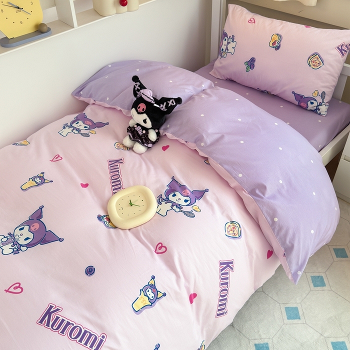 91家纺网 家纺一手货源 找家纺 曼之夏 2024新款全棉三丽鸥学生三件套 甜甜库洛米