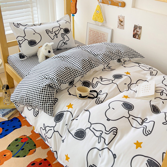 91家纺网 家纺一手货源 找家纺 楠沐家纺 2025新款亲肤芦荟棉印花学生宿舍上下铺四件套三件套 快乐史努比-白