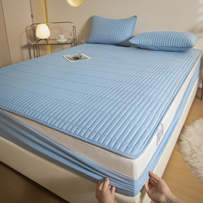 91家纺网 家纺一手货源 找家纺 雪云美 六面全包夹棉床笠拉链款A类原棉床垫套子床罩 格韵-天空蓝