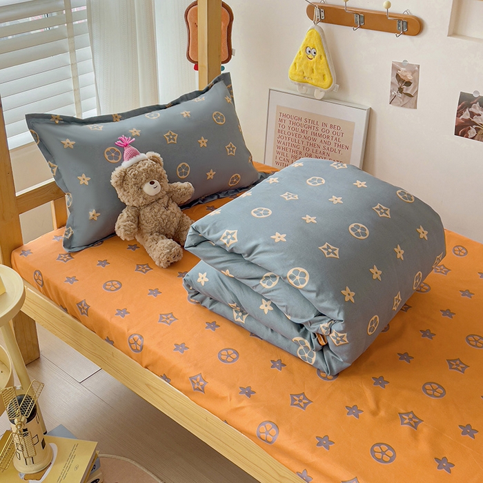 91家纺网 家纺一手货源 找家纺 楠沐家纺 2025新款亲肤芦荟棉印花学生宿舍上下铺四件套三件套 凯瑞拉