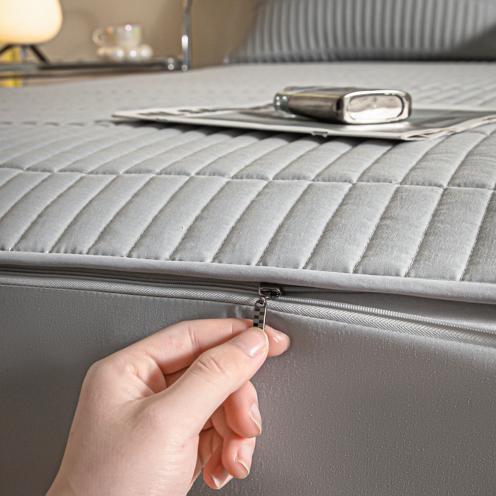 91家纺网 家纺一手货源 找家纺 雪云美 六面全包夹棉床笠拉链款A类原棉床垫套子床罩 格韵-月光灰