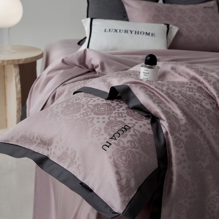 91家纺网 家纺一手货源 找家纺 安莱生活 2024新款60S天丝棉提花四件套-铂金摩卡 莉莉安-薄汗紫