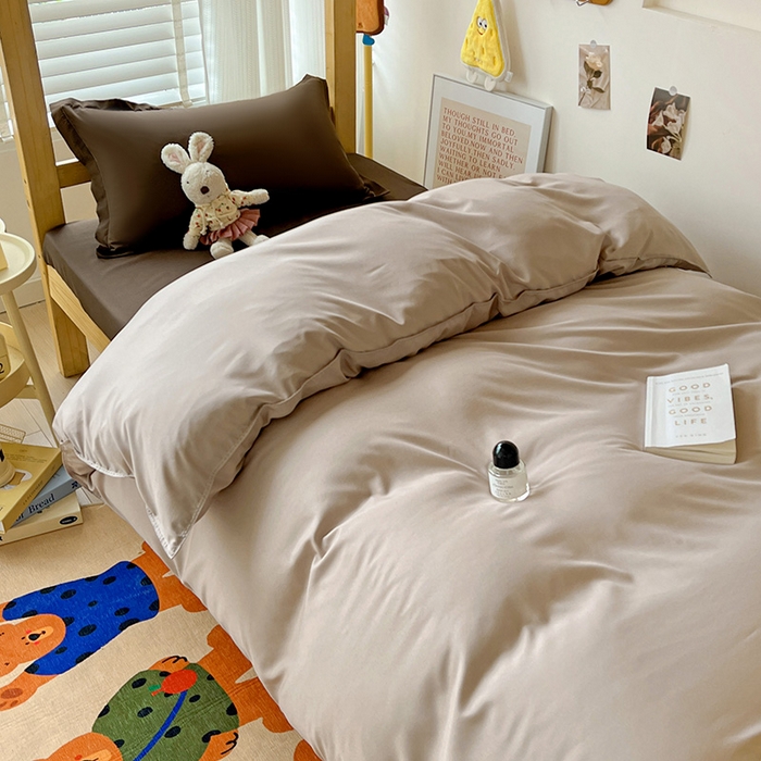 91家纺网 家纺一手货源 找家纺 楠沐家纺 2025新款亲肤芦荟棉印花学生宿舍上下铺四件套三件套 咖色摩卡