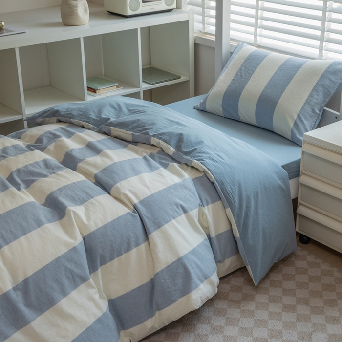 91家纺网 家纺一手货源 找家纺 柠萌家居 2025新款无印良品风色织水洗棉A类学生宿舍三件套 初享时光-浅蓝