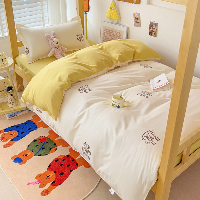 91家纺网 家纺一手货源 找家纺 楠沐家纺 2025新款亲肤芦荟棉印花学生宿舍上下铺四件套三件套 小绵羊黄