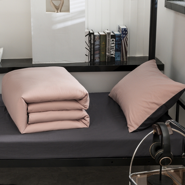 91家纺网 家纺一手货源 找家纺 柠萌家居 2025新款无印良品风色织水洗棉A类学生宿舍三件套 豆沙深灰