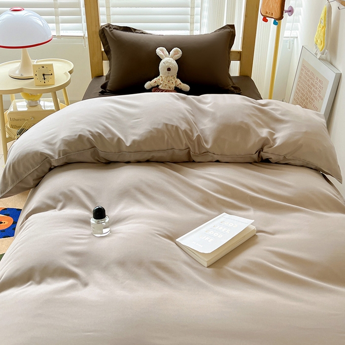 91家纺网 家纺一手货源 找家纺 楠沐家纺 2025新款亲肤芦荟棉印花学生宿舍上下铺四件套三件套 咖色摩卡