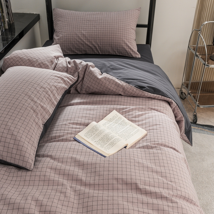 91家纺网 家纺一手货源 找家纺 柠萌家居 2025新款无印良品风色织水洗棉A类学生宿舍三件套 丁香粉格