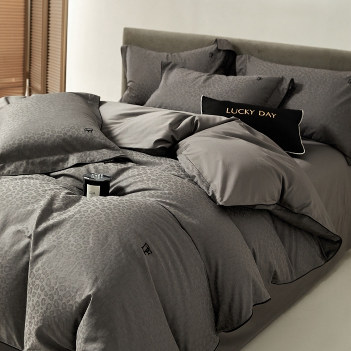 91家纺网 家纺一手货源 找家纺 安莱生活 2024新款60S天丝棉提花四件套-凯撒 凯撒-狂野