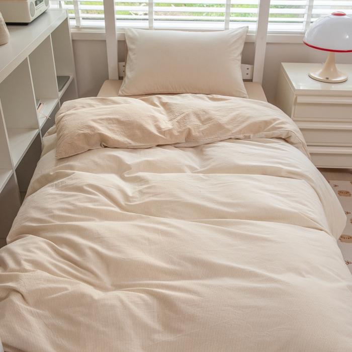 91家纺网 家纺一手货源 找家纺 柠萌家居 2025新款无印良品风色织水洗棉A类学生宿舍三件套 米密条