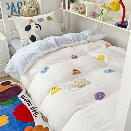 （总）韩巢家纺 2024新款超柔水洗棉毛巾绣学生宿舍上下铺三件套四件套-小精灵系列