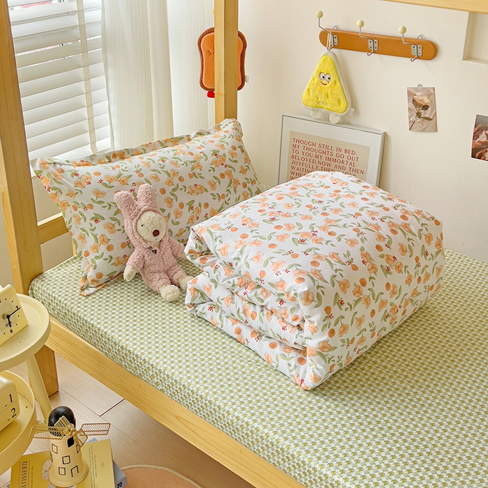 91家纺网 家纺一手货源 找家纺 楠沐家纺 2025新款亲肤芦荟棉印花学生宿舍上下铺四件套三件套 花千朵