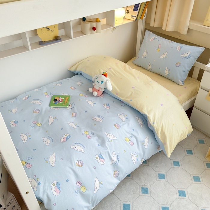 91家纺网 家纺一手货源 找家纺 曼之夏 2024新款全棉三丽鸥学生三件套 云朵大耳狗