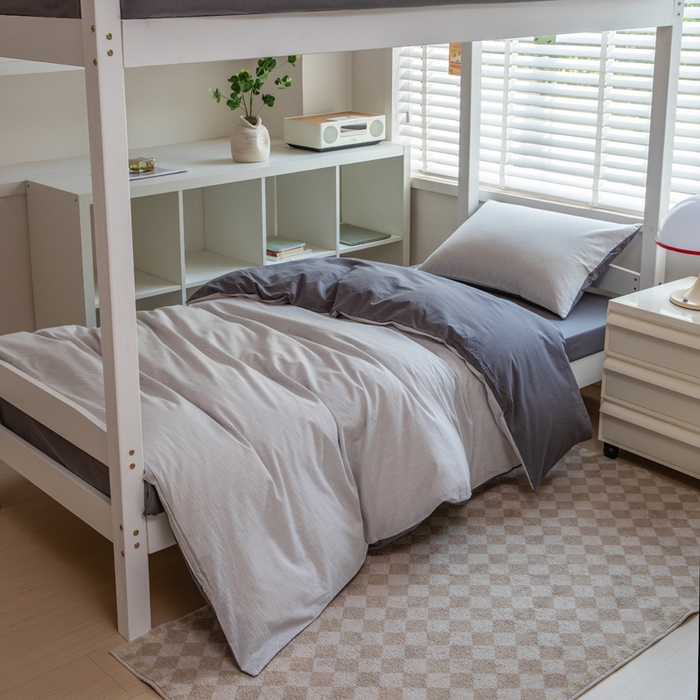 91家纺网 家纺一手货源 找家纺 柠萌家居 2025新款无印良品风色织水洗棉A类学生宿舍三件套 灰密条