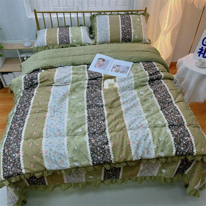 91家纺网 家纺一手货源 找家纺 暖居 2024新款豆豆被四件套 荷塘月色