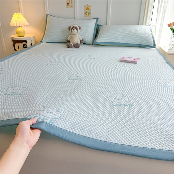 91家纺网 家纺一手货源 找家纺 喜居 2024新款LUCK小冰熊A类豆豆凉感席 LUCK小冰熊-蓝